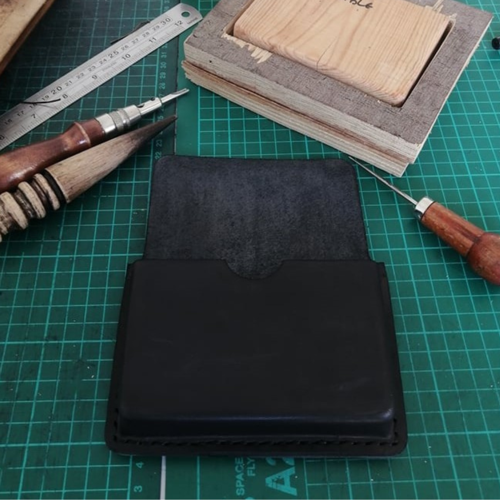 Étui de ceinture en cuir sur mesure pour téléphone