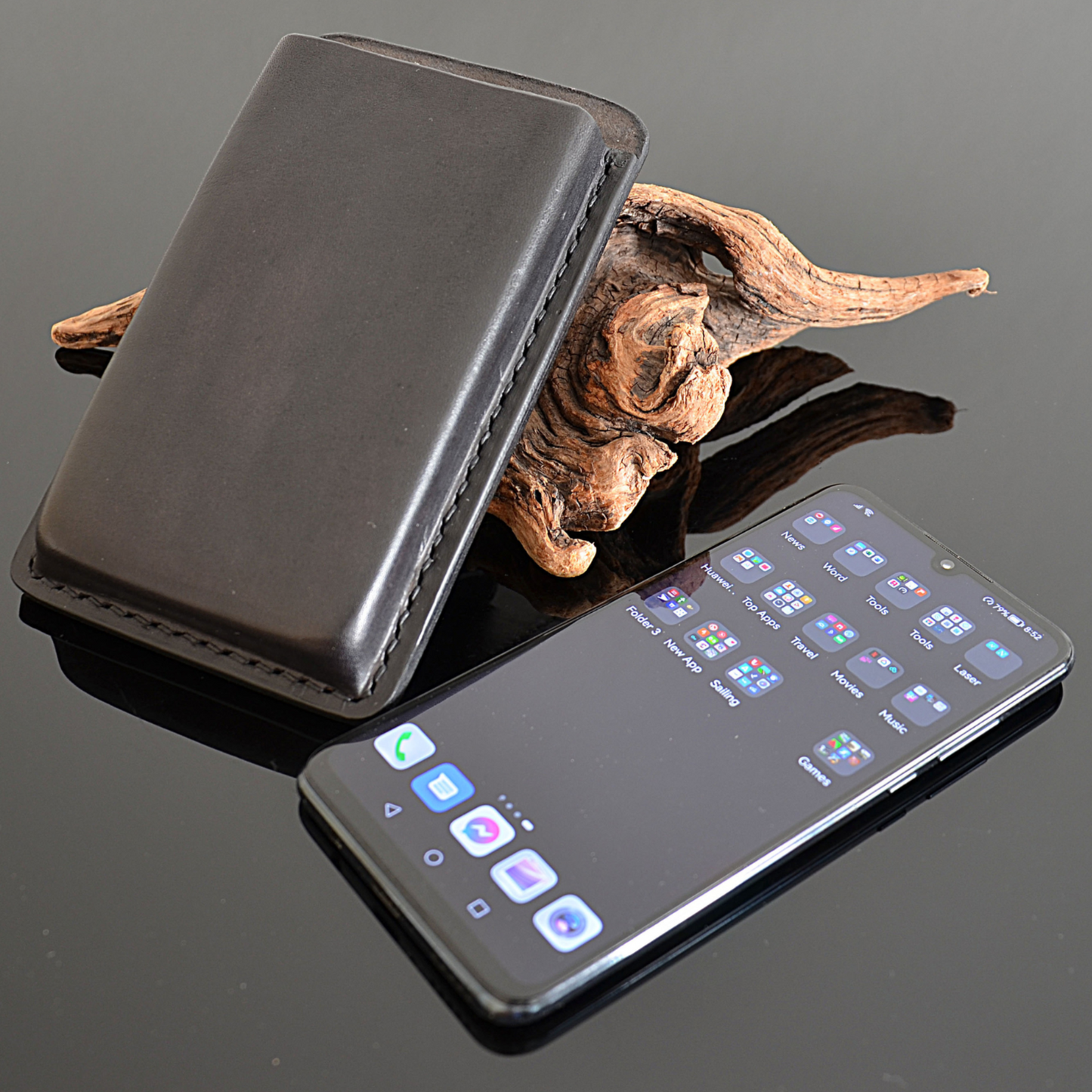 Funda de cuero genuino con cinturón, hecha a medida para iPhone y Samsung.