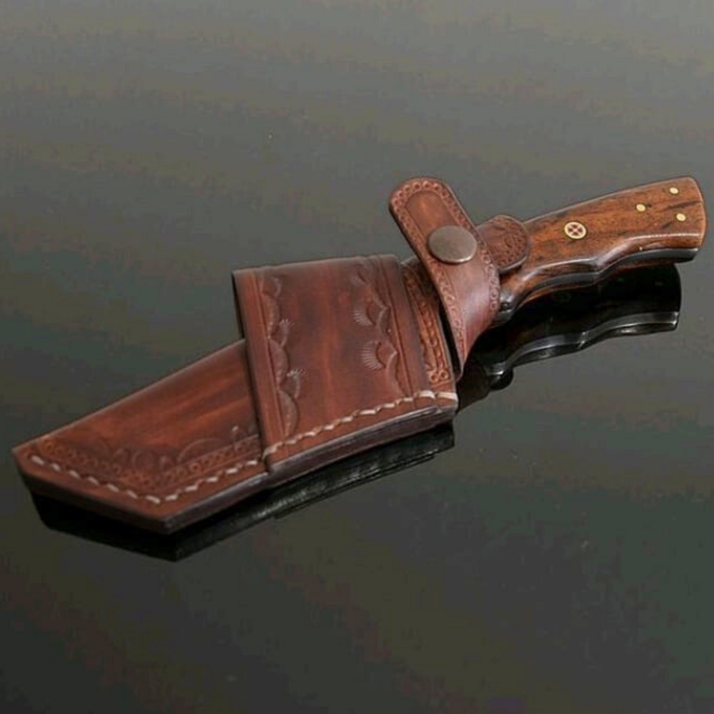 Funda de cuero hecha a mano con clip para cinturón para navaja suiza Champ