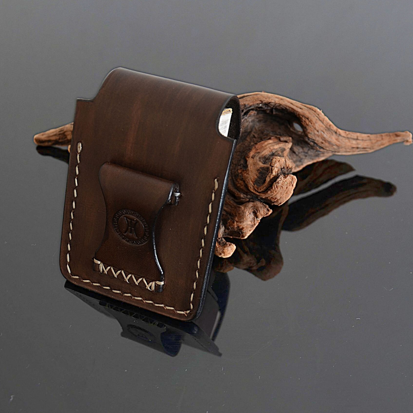 Back view showing optional belt loop on handmade exodos copenhagen leather cigarette case