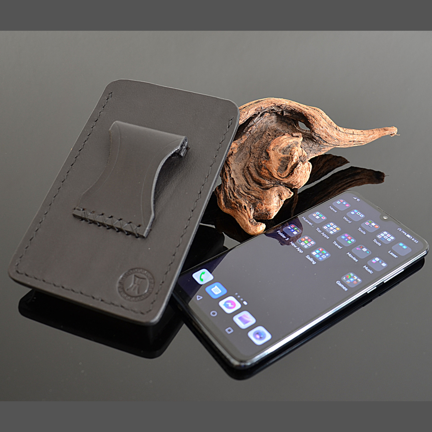 Funda de cuero genuino con cinturón, hecha a medida para iPhone y Samsung.