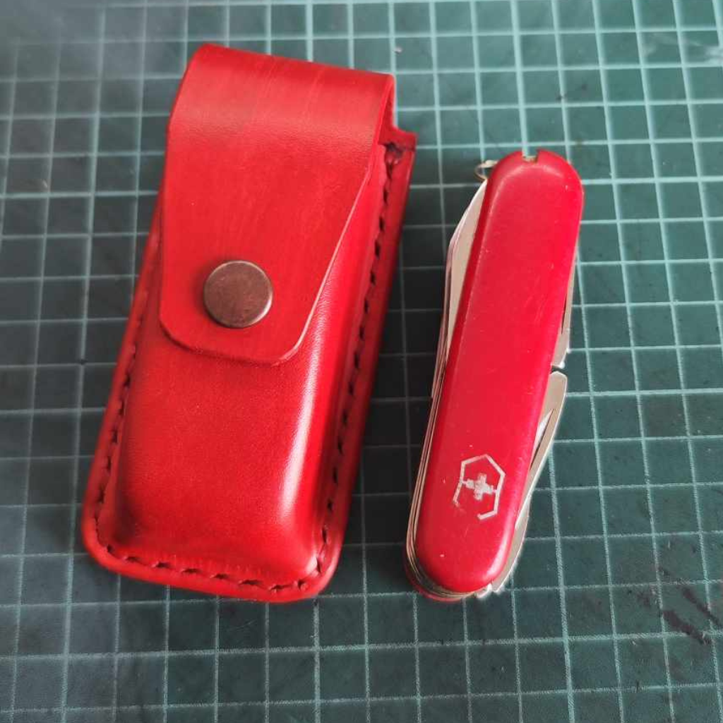 Custom Leather Belt Clip Knife Sheath for Victorinox Swiss Army Knives