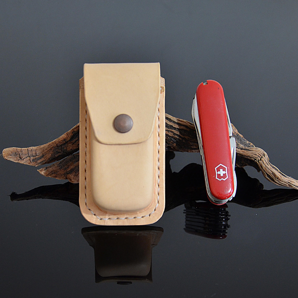 Custom Leather Belt Clip Knife Sheath for Victorinox Swiss Army Knives